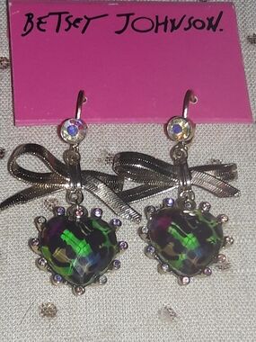 Betsey Johnson Iridescent Green Heart Bow Drop Earrings